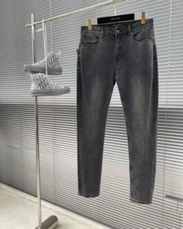Denim extensible à patchs initiaux