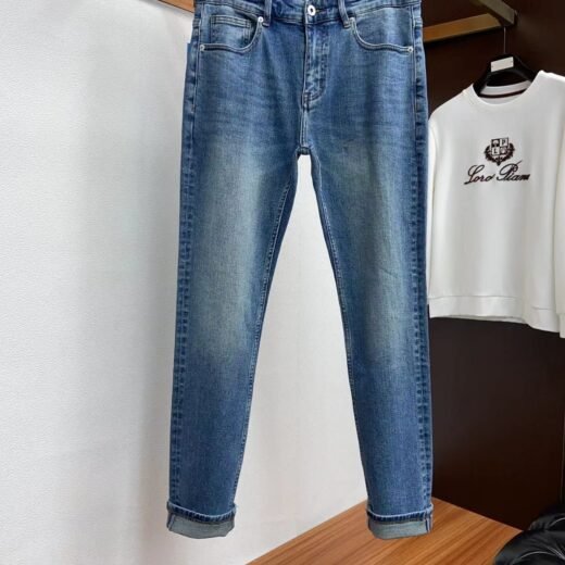Valentino Jean bleu Valentino avec logo V