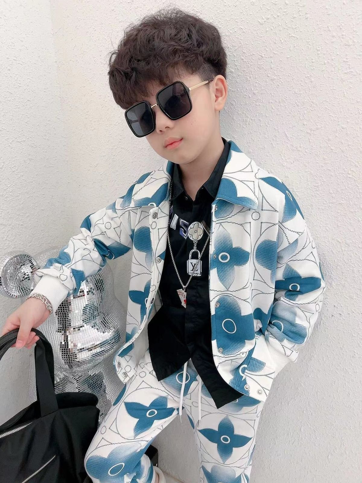 LOUIS VUITTON || Survêtement enfant à motif abstrait