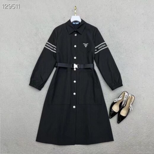 Prada Street Style Co-ord Vestes à logo Robe pour femme