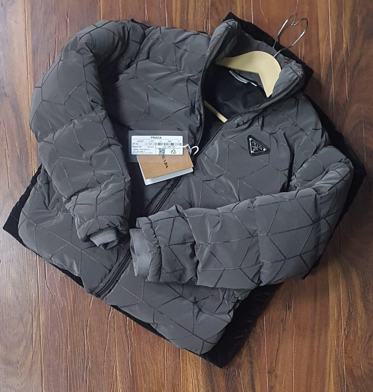 PRADA || Doudounes haut de gamme pour femme