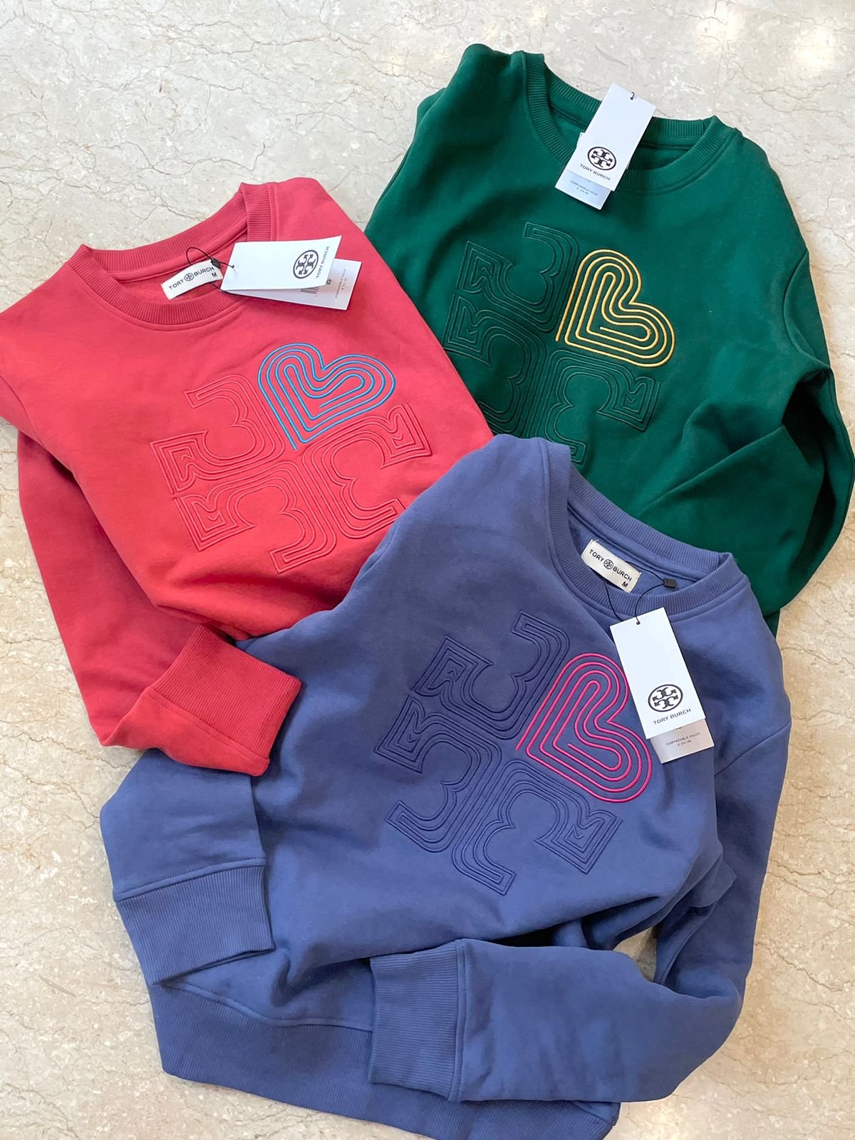 TORY BURCH || Survêtement ras du cou en molleton épais avec logo cœur