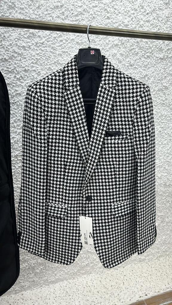 Blazer ZARA haut de gamme disponible pour hommes