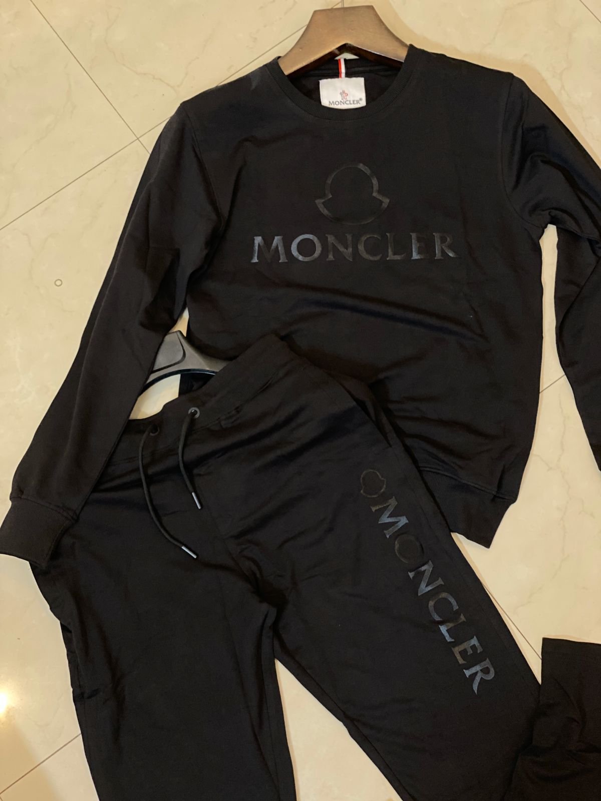 MONCLER || Survêtements importés pour hommes