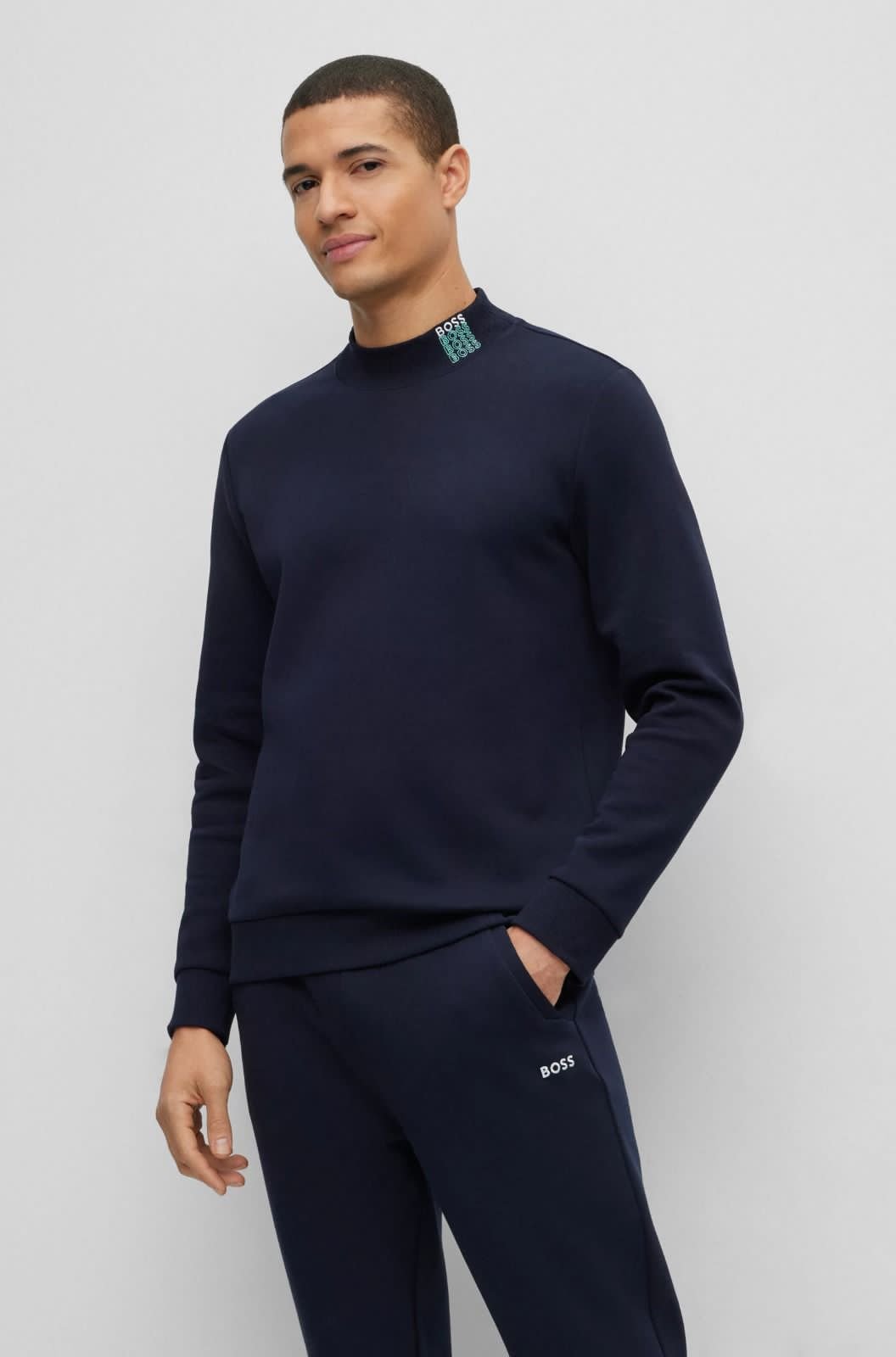 Sweat-shirt ras du cou Pharrell Williams Basics pour homme
