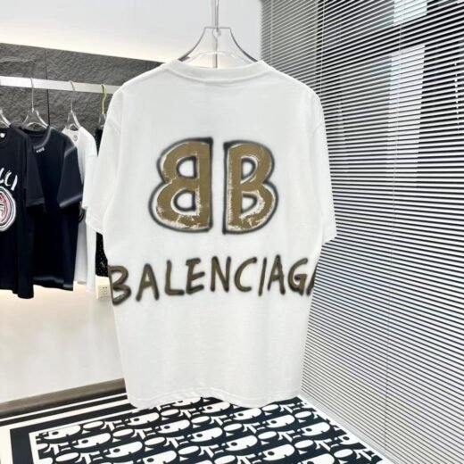 Balenciaga T-shirts blancs oversize pour homme