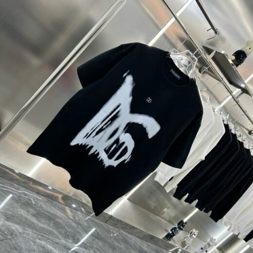 Dolce & Gabbana T-shirt noir à logo géant et graffiti