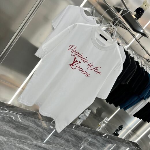 Louis Vuitton T-shirt imprimé X Pharrell « Something in the Water VA Is For Lovers » NOIR/BLANC