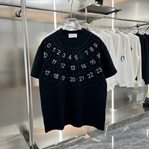 Maison Margiela T-shirt noir à épaules tombantes