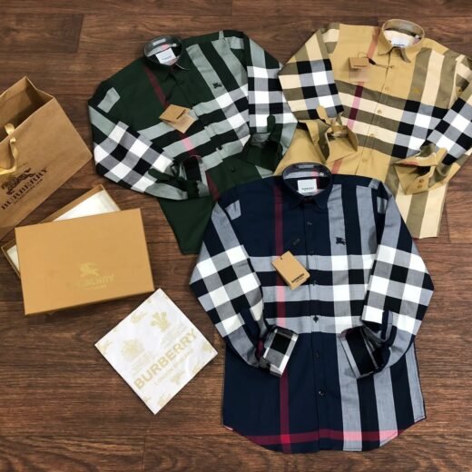 Burberry Chemise en coton à carreaux éclatés et boutons dissimulés