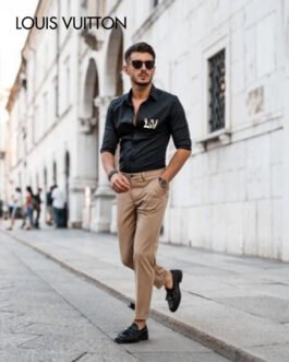 Dernière chemise formelle avec initiale imprimée