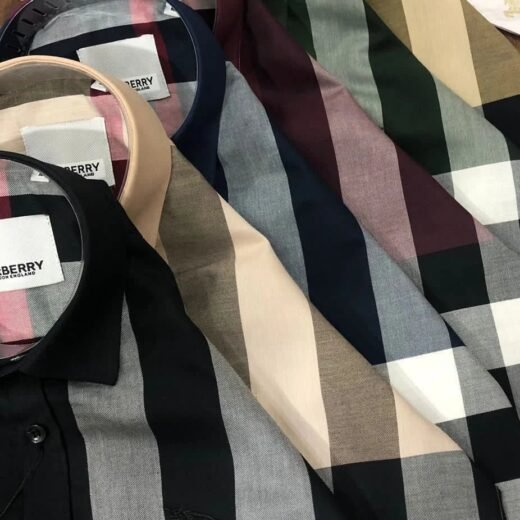 Burberry Chemise de luxe en popeline stretch à carreaux pour homme