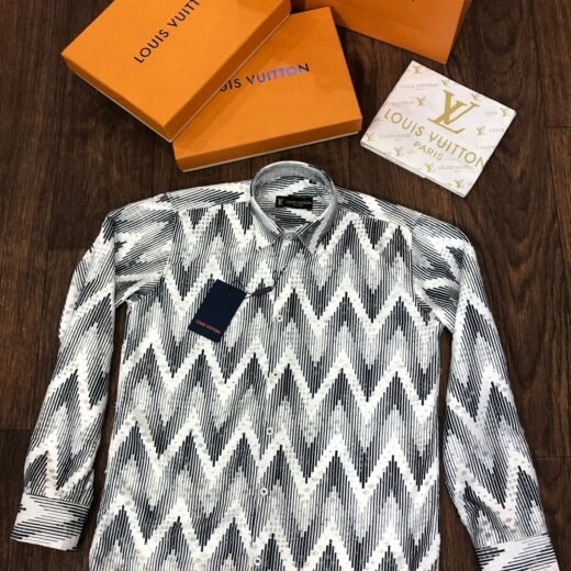 Louis Vuitton Chemise transparente à manches longues et imprimé chevrons noirs et gris