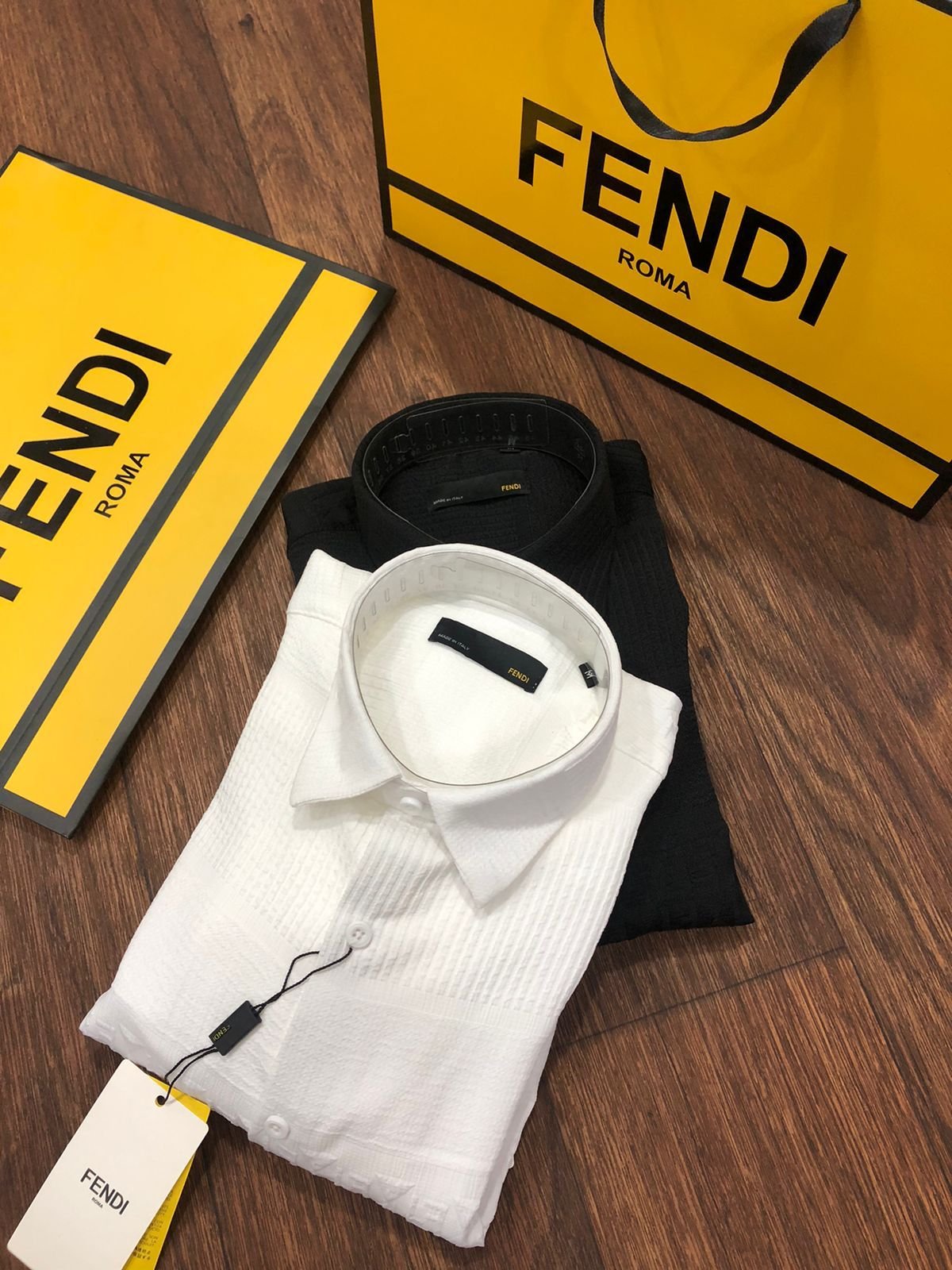 FENDI || Chemise en coton seersucker à rayures et logo FF