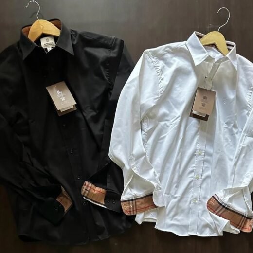 Burberry Chemises slim à motif monogramme TB