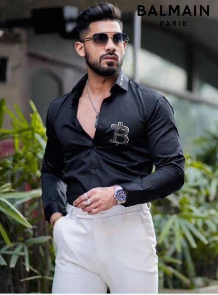 Chemise décontractée à col évasé unie et coupe régulière pour homme