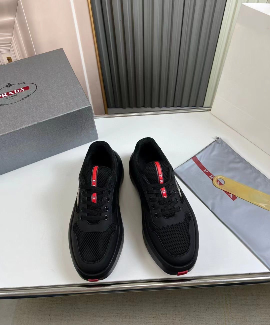 PRADA || Baskets noires Prada America’s Cup