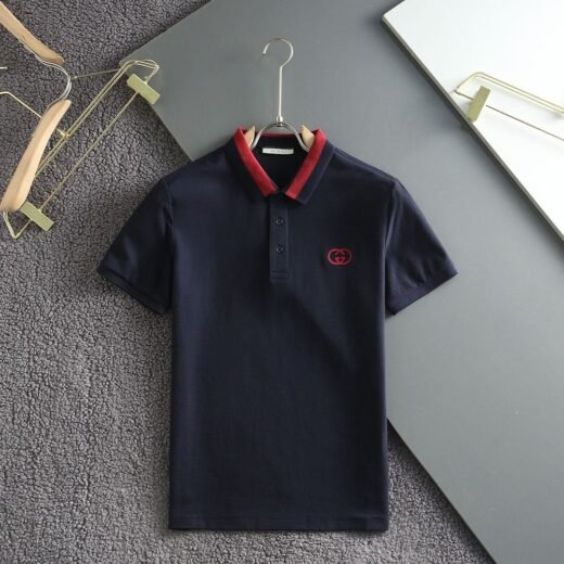 Gucci Polos coupe classique avec patch logo