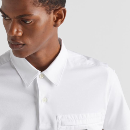 Prada Polo homme en coton stretch avec détails en nylon