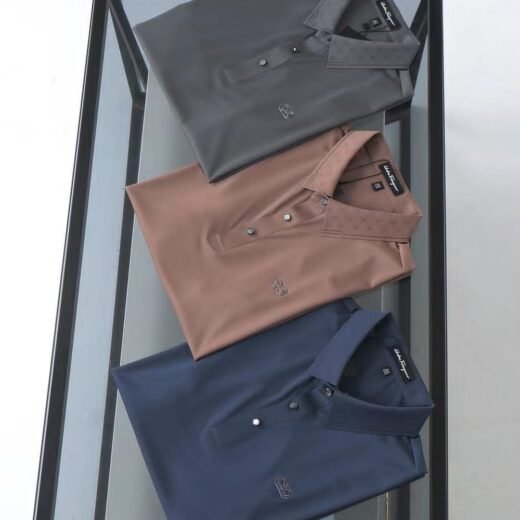Ferragamo Polo slim à manches courtes pour homme, effet tactile liquide