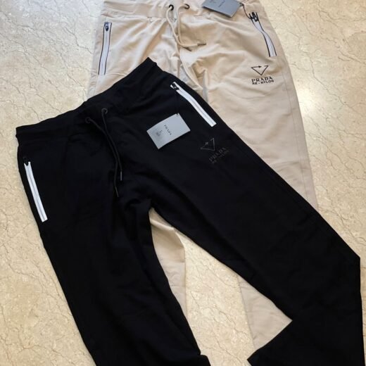 Prada Pantalon de survêtement en coton à logo flèche pour homme