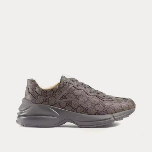Gucci Baskets basses Rhyton GG Supreme en toile gris/graphite – 35