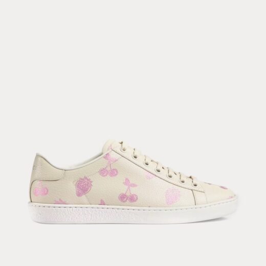 Gucci Baskets basses blanches métallisées à imprimé fraise et cerise Ace – 35