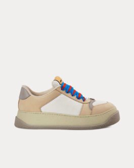 Baskets basses Gucci Screener GG en toile blanches, beiges et grises