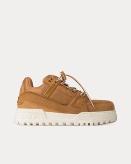 Baskets basses LV Maxi Trainer en cuir de veau grainé nubuck beige
