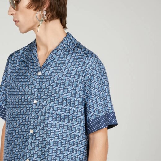 Gucci Chemise en soie à imprimé logo GG