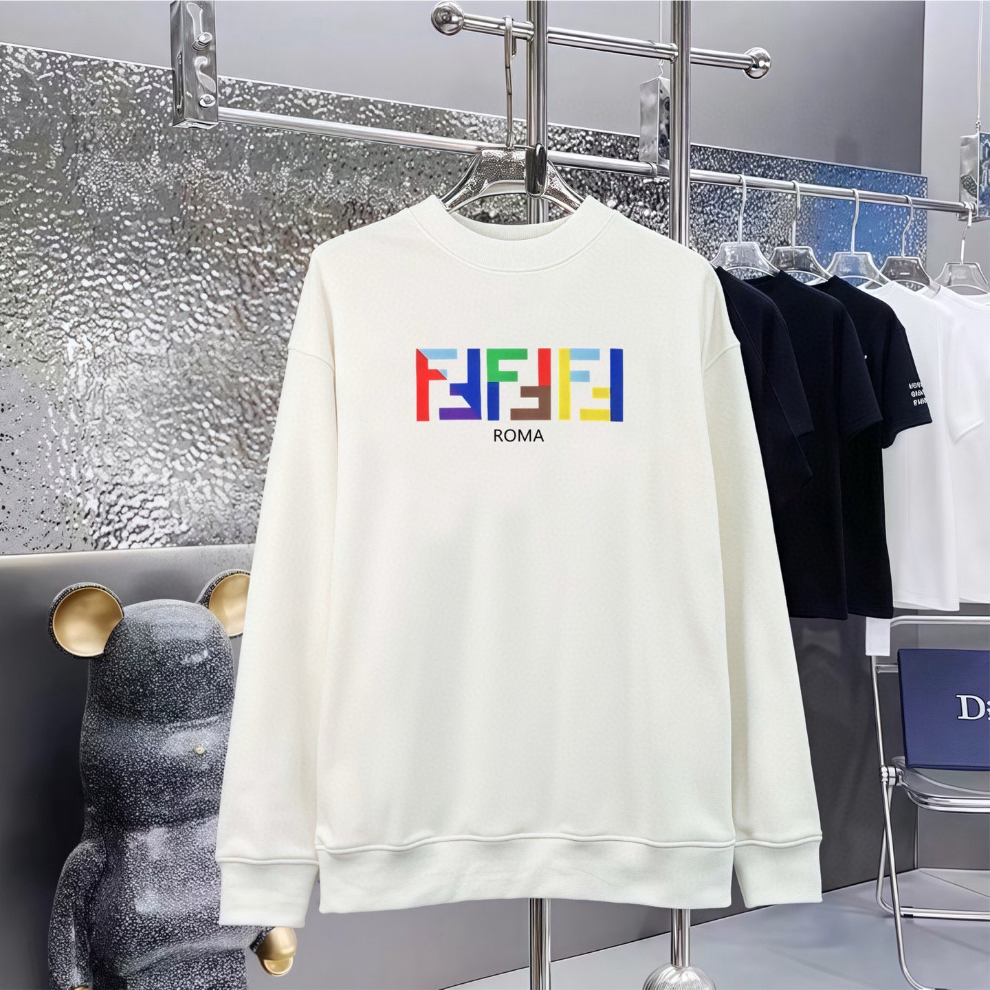 Fendi Sweat Roma coloré - Confort premium et design iconique