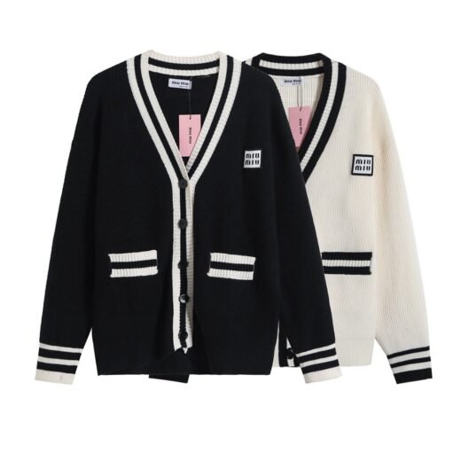 Maison Margiela Cardigan Miu Miu rayé à boutons – chic et moderne