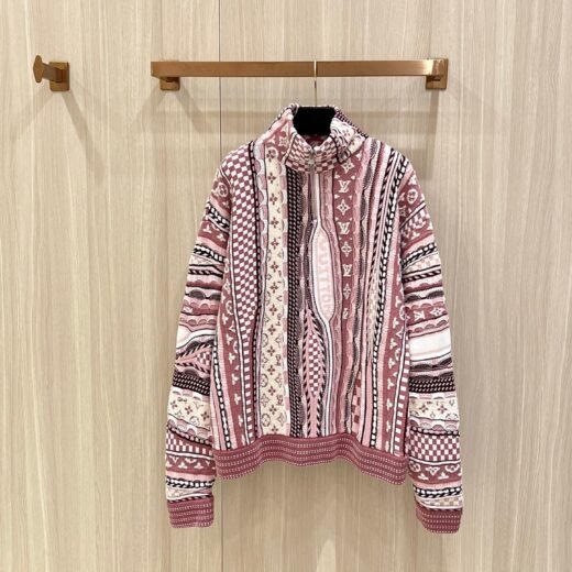 Louis Vuitton Pull zippé en maille jacquard – Motifs géométriques rose et bordeaux