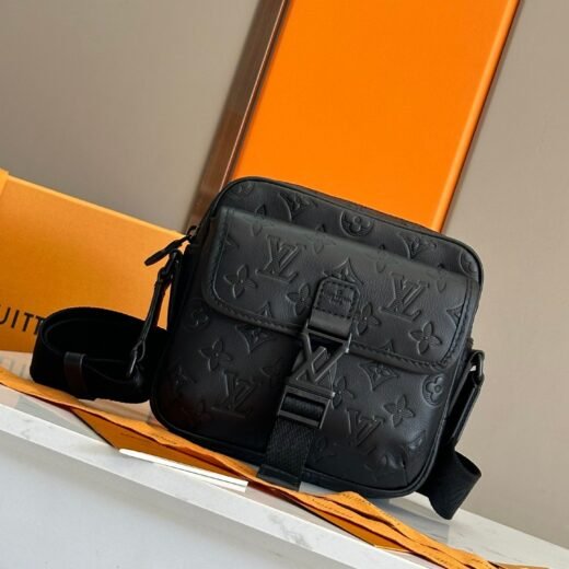 Louis Vuitton Sacoche Monogram Ébène en cuir noir