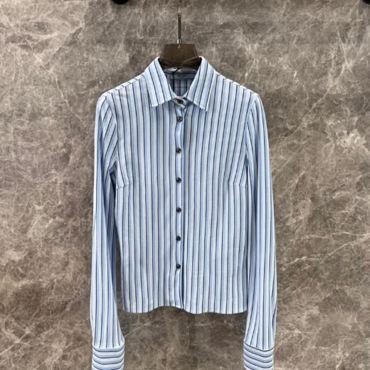 Prada Chemise à rayures bleues – Élégance intemporelle