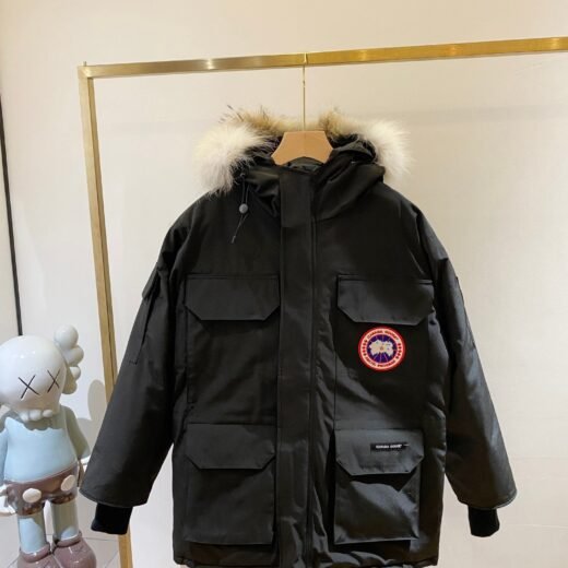 Canada Goose Veste Parka Expedition – Doudoune de luxe avec capuche en fourrure