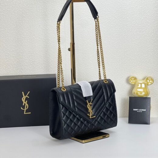 Saint Laurent Sac en cuir matelassé YSL doré