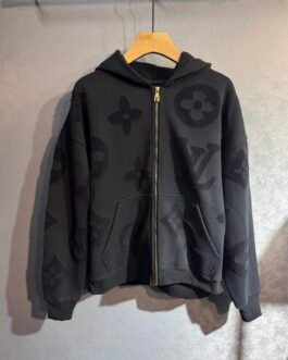 Gilet Louis Vuitton en Tissu Haut de Gamme - Élégance et Confort