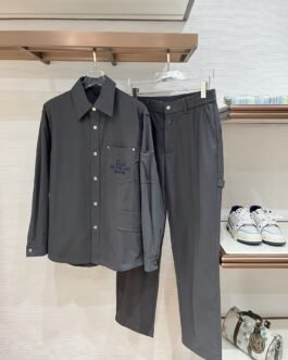 Ensemble chemise et pantalon Dior : Élégance, confort et style raffinés