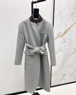 Manteau long en laine gris clair à col officier contrasté avec ceinture Brunello Cuccinelli