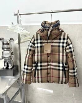 Doudoune Burberry avec manches amovibles - Élégance et praticité pour toutes tailles