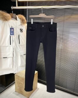 Jean Armani unisexe noir coupe ajustée