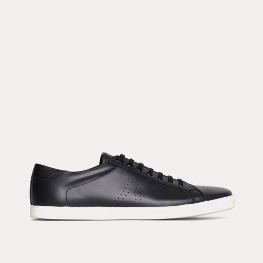 Celine Baskets basses noires en cuir de veau Triomphe – 35
