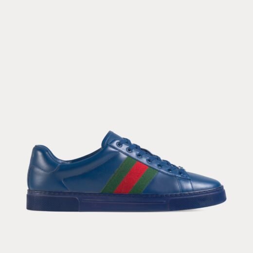 Gucci Baskets basses en cuir bleu Ace avec bande Web – 35