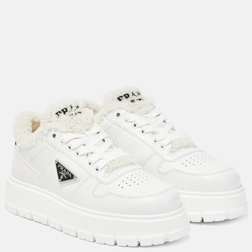 Prada Baskets à plateforme en shearling