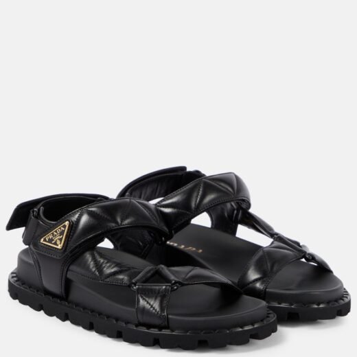 Prada Sandales Fussbett en cuir matelassé
