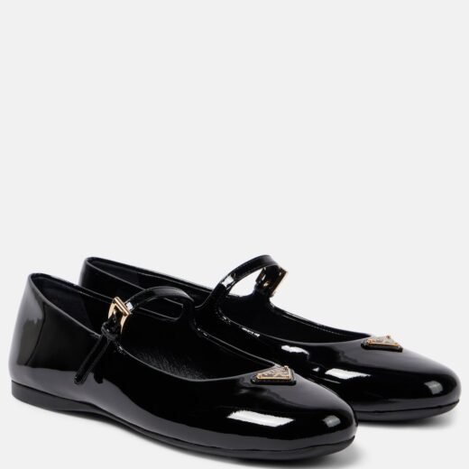 Gucci Ballerines en cuir verni à logo