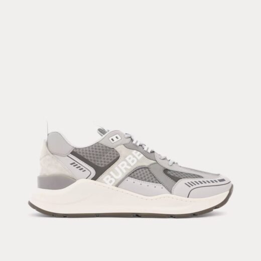 Burberry Baskets basses grises en cuir