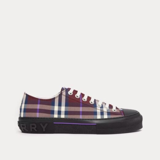 Burberry Baskets basses en coton à carreaux bordeaux foncé – Violet / 35