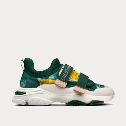 Dior Baskets basses Dior D-Wander en tissu technique avec cravate camouflage vert cyprès et semelle – 35